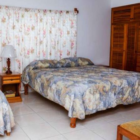 Vanvilla Guest House Negril Kültér fotó